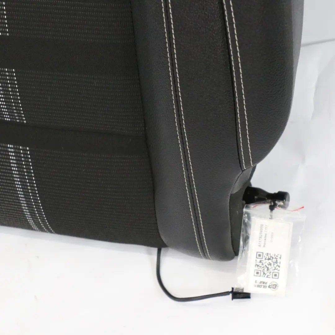 Dossier de siège arrière gauche Tissu Artico simili cuir noir pour Mercedes C117 à propos du numéro de pièce A1179204000 Mercedes C117 Dossier de siège arrière gauche Tissu Artico simili cuir noir - SKU A1179204000 - Numéro de pièce A1179204000