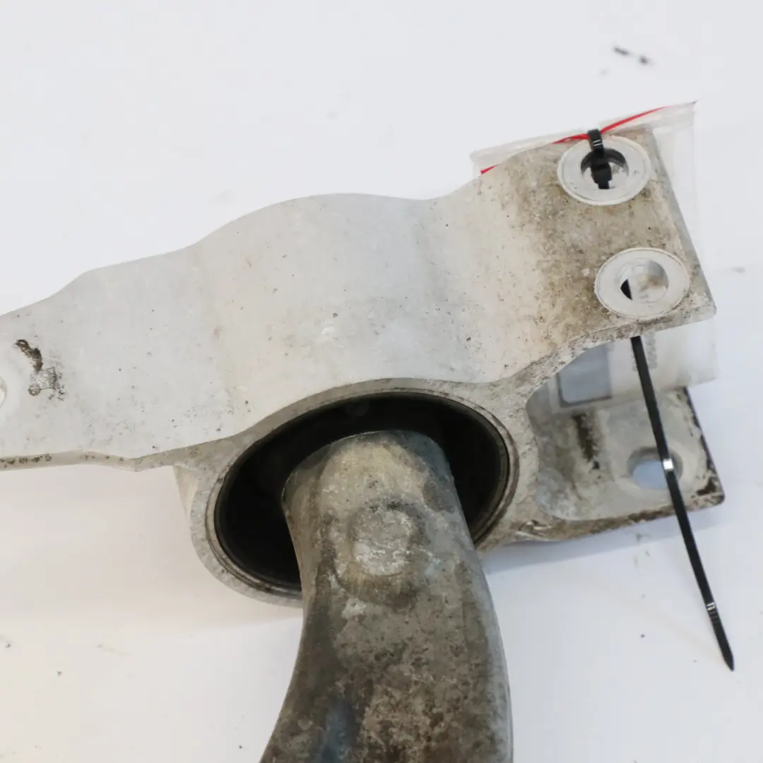 Bras contrôle Mercedes CLA C118 Suspension avant transversale droite pour à propos du numéro de pièce A1183309600 Bras contrôle Mercedes CLA C118 Suspension avant transversale droite - SKU A1183309600 - Numéro de pièce A1183309600