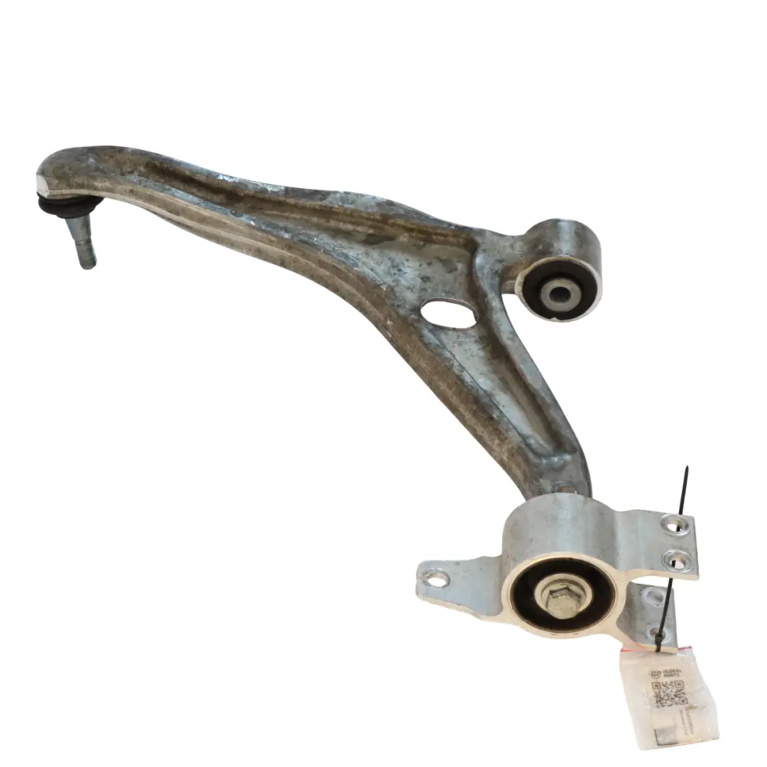 Brazo de Control Mercedes CLA C118 Suspensión Delantera Derecha para con número de pieza A1183309600 Brazo de Control Mercedes CLA C118 Suspensión Delantera Derecha - SKU A1183309600 - Número de pieza A1183309600
