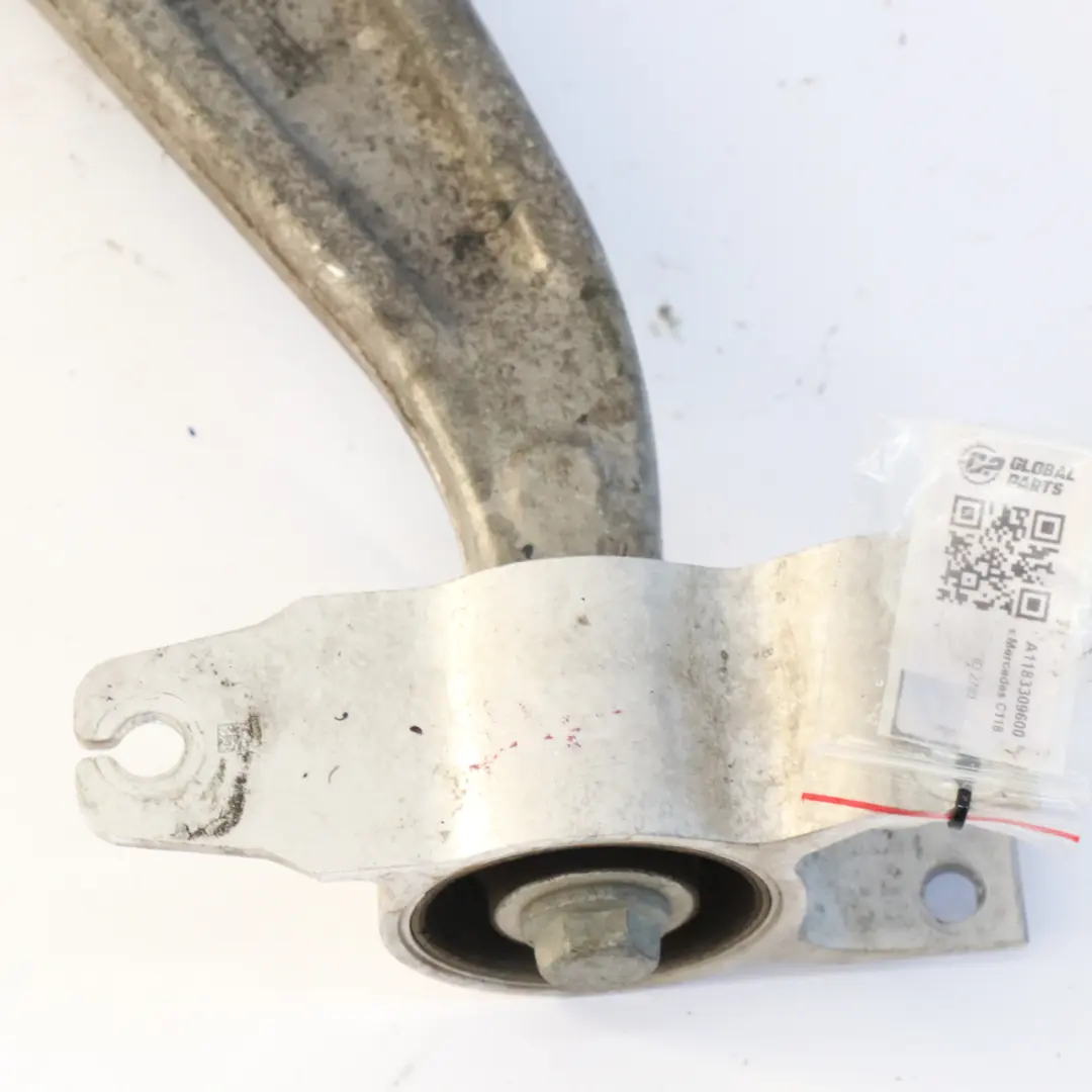 Querlenker Mercedes CLA C118 Querlenker Vorderachse Links für mit Teilenummer A1183309500 Querlenker Mercedes CLA C118 Querlenker Vorderachse Links - SKU A1183309500 - Teilenummer A1183309500