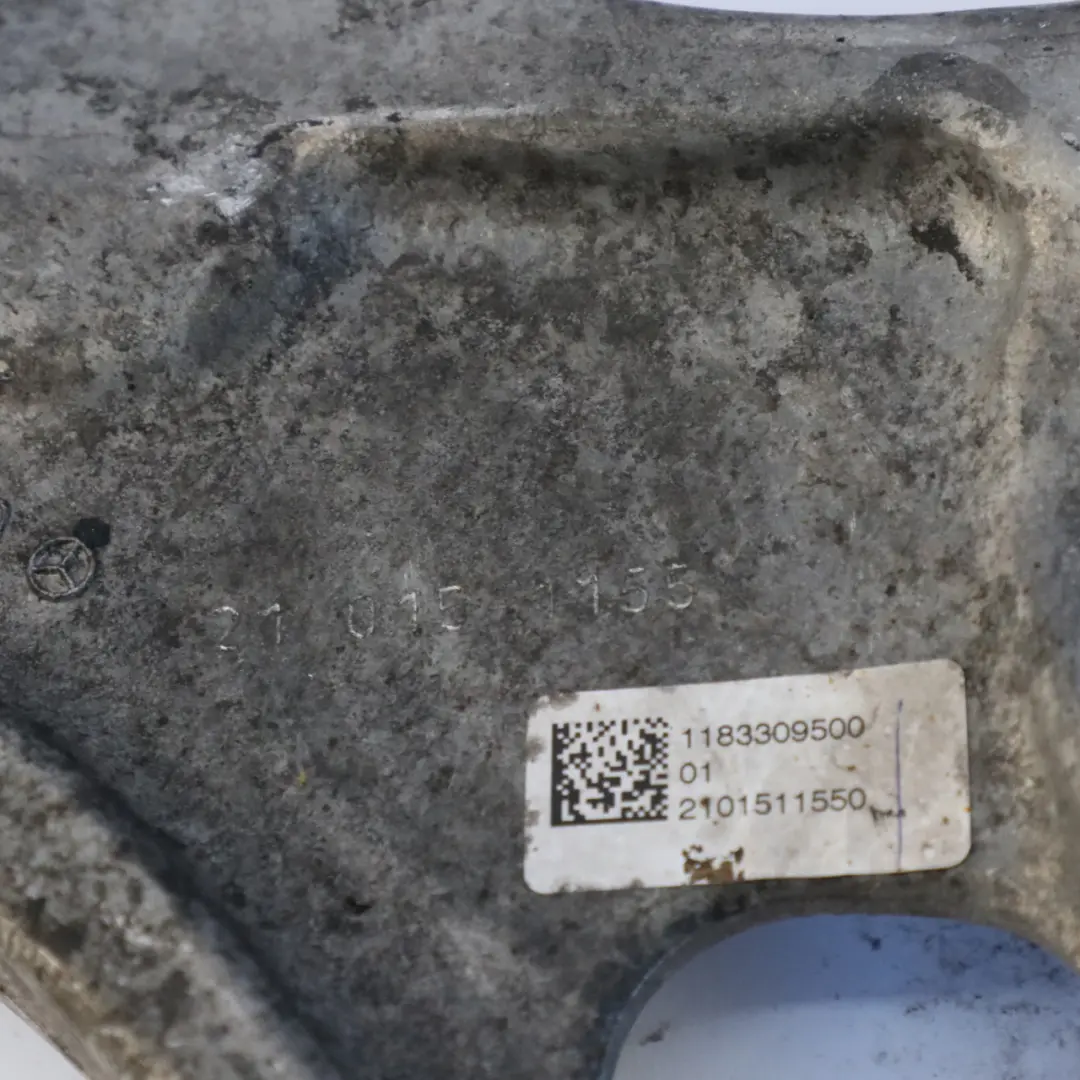 Brazo de Control Mercedes CLA C118 Transversal Suspensión Delantera Izquierda para con número de pieza A1183309500 Brazo de Control Mercedes CLA C118 Transversal Suspensión Delantera Izquierda - SKU A1183309500 - Número de pieza A1183309500
