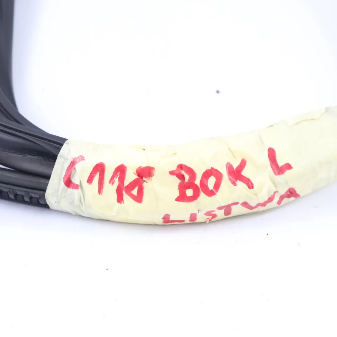 Uszczelka Dachu Listwy Dachowej Lewy Przód Guma do Mercedes C118 o numerze A1186730500 Mercedes C118 Uszczelka Dachu Listwy Dachowej Lewy Przód Guma - SKU A1186730500 - Numer Części A1186730500