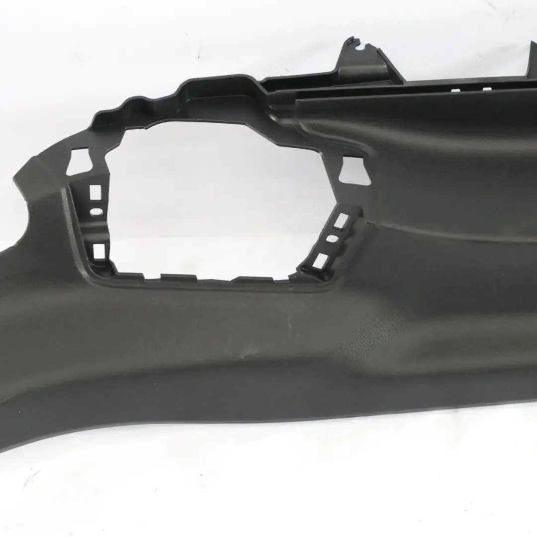 Moldura Columna Pared Inferior Interior Trasera para Mercedes CLA C118 con número de pieza A1186903700 Mercedes CLA C118 Moldura Columna Pared Inferior Interior Trasera - SKU A1186903700 - Número de pieza A1186903700