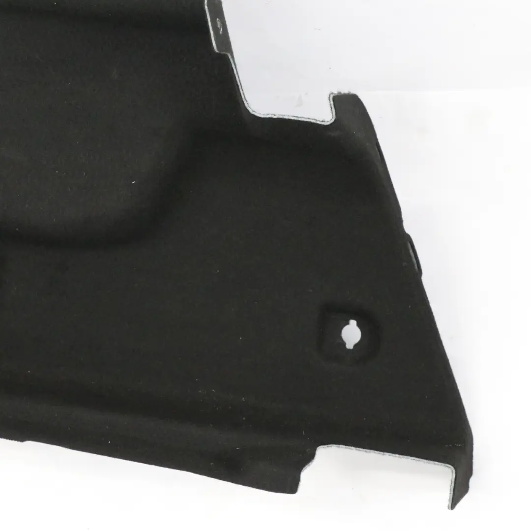 Kofferraum Trim Hinten Links Seitliche Abdeckung für Mercedes CLA C118 mit Teilenummer A1186905101 Mercedes CLA C118 Kofferraum Trim Hinten Links Seitliche Abdeckung - SKU A1186905101 - Teilenummer A1186905101