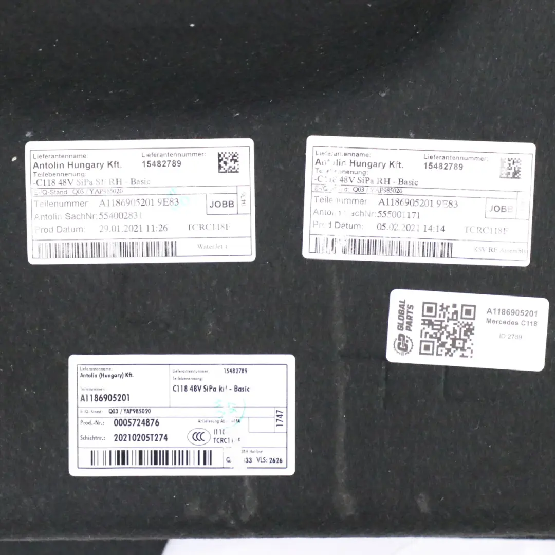 Mercedes CLA C118 Osłona Boczek Schowek Bagażnika Prawy Tył - SKU A1186905201 - Numer Części A1186905201