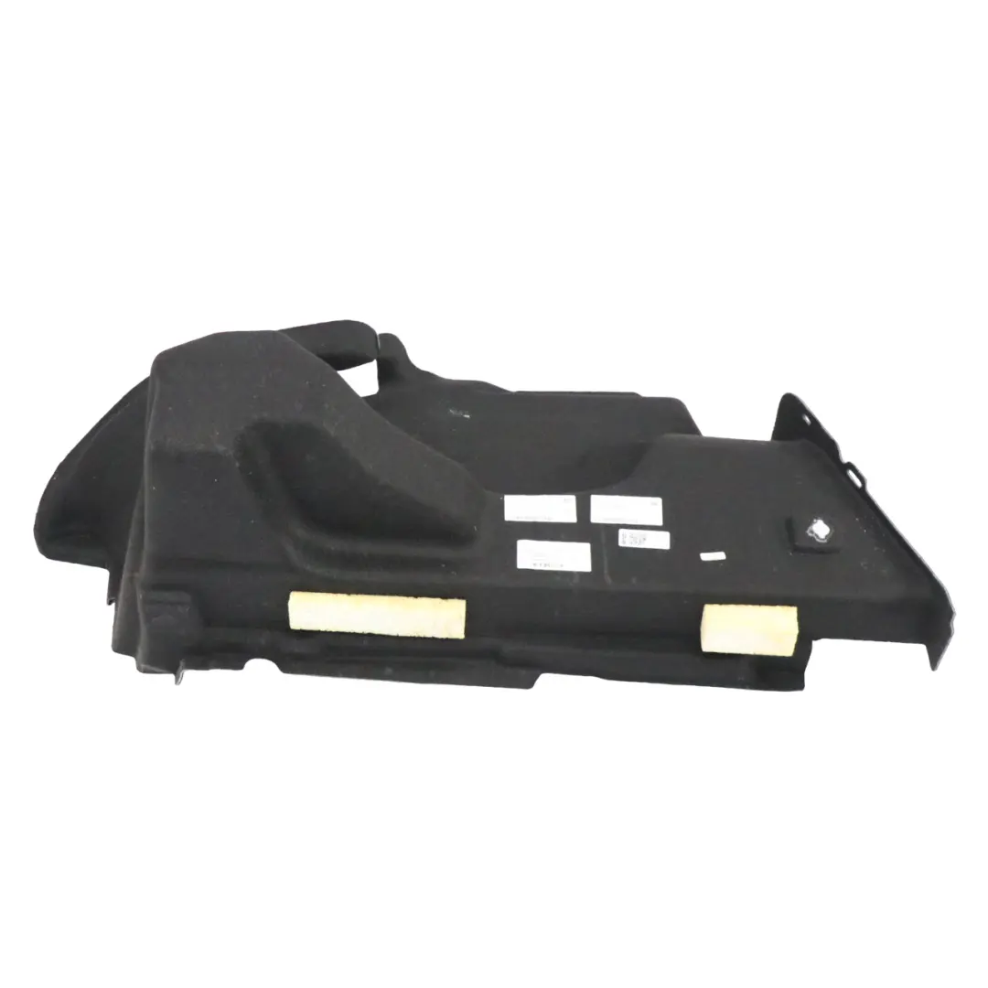 Kofferraum Hinten Rechts Seitliche Abdeckung Panel für Mercedes CLA C118 mit Teilenummer A1186905201 Mercedes CLA C118 Kofferraum Hinten Rechts Seitliche Abdeckung Panel - SKU A1186905201 - Teilenummer A1186905201