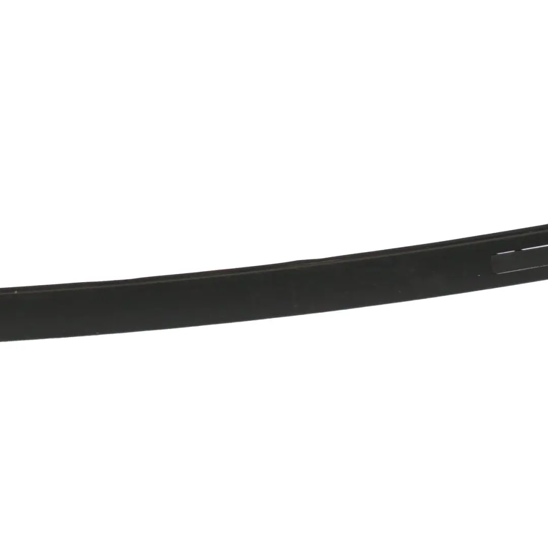 Moulure protection rail Bande d'habillage droite pour Mercedes CLA C118 à propos du numéro de pièce A1186905800 Mercedes CLA C118 Moulure protection rail Bande d'habillage droite - SKU A1186905800 - Numéro de pièce A1186905800
