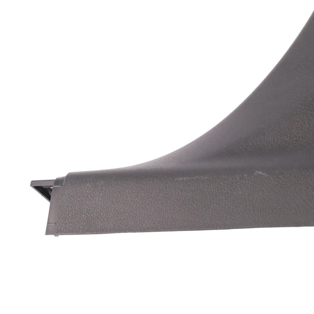 Mercedes C118 Osłona Słupka B Prawa Dolna Nakładka Słupka - SKU A1186920200 - Numer Części A1186920200