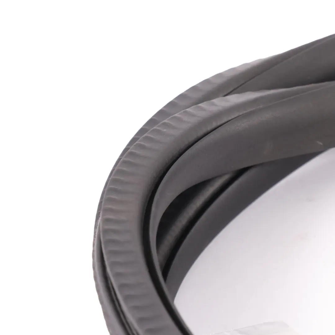 Mercedes C118 Türdichtung Randdichtung vorne links Gummiabdichtung - SKU A1186920500 - Teilenummer A1186920500