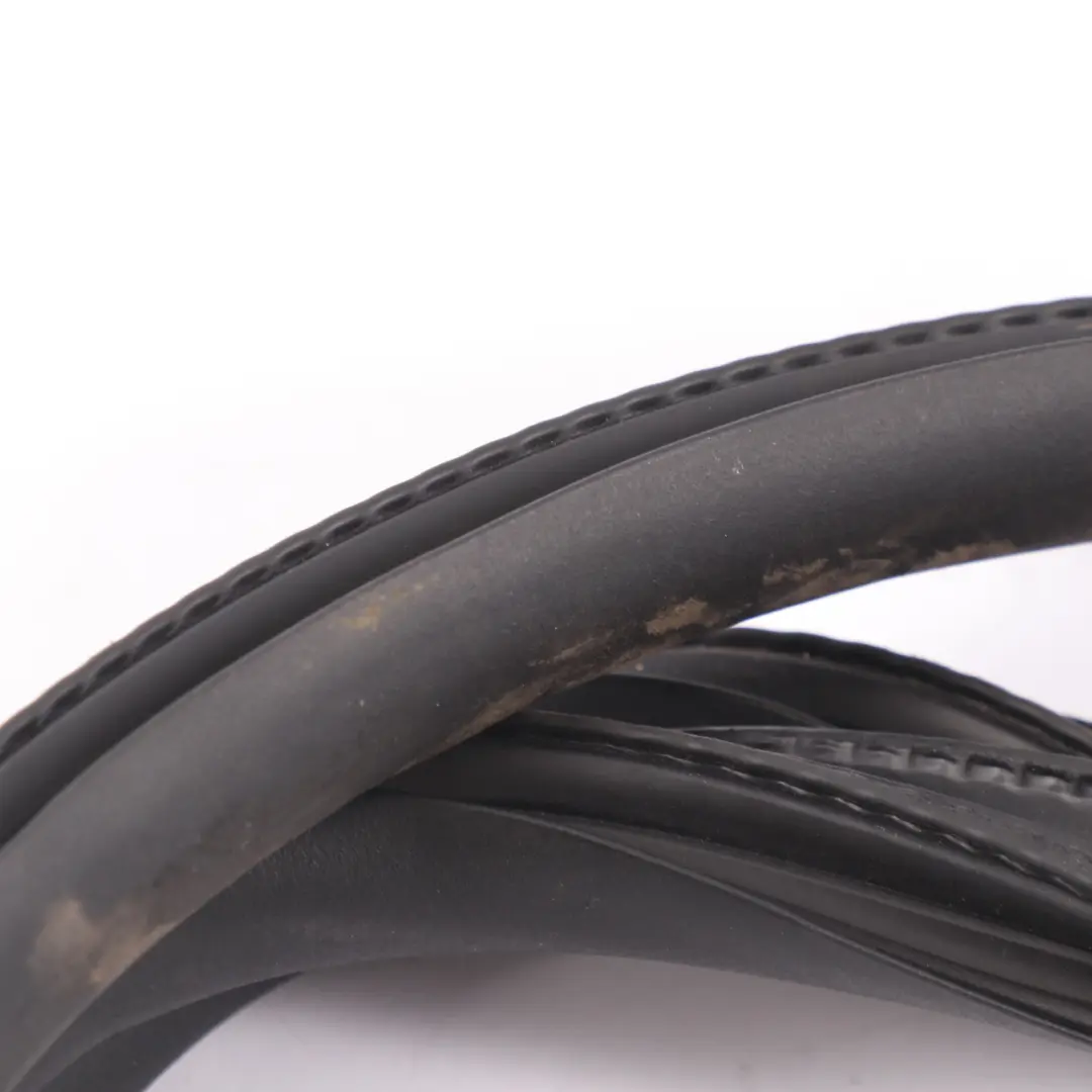 Joint de porte arrière gauche d'étanchéité pour Mercedes C118 à propos du numéro de pièce A1186920700 Mercedes C118 Joint de porte arrière gauche d'étanchéité - SKU A1186920700 - Numéro de pièce A1186920700