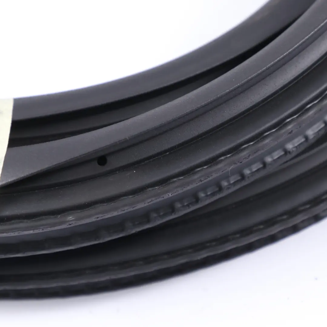 Mercedes C118 Türdichtung Randdichtung hinten links Gummiabdichtung - SKU A1186920700 - Teilenummer A1186920700