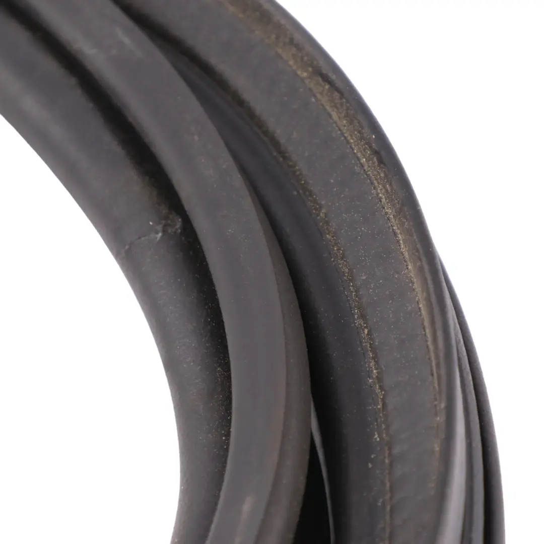 Boot Trunk Tailgate Sealing Rubber Gasket Seal to Mercedes C118 with Part number A1186930400 Mercedes C118 Boot Trunk Tailgate Sealing Rubber Gasket Seal - SKU A1186930400 - Part number A1186930400