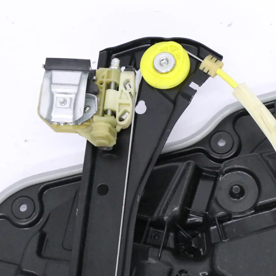 Coupé Porta alzacristalli Porta anteriore sinistra per Mercedes CLA C118 con numero di parte A1187200000 Mercedes CLA C118 Coupé Porta alzacristalli Porta anteriore sinistra - SKU A1187200000 - Numero di parte A1187200000