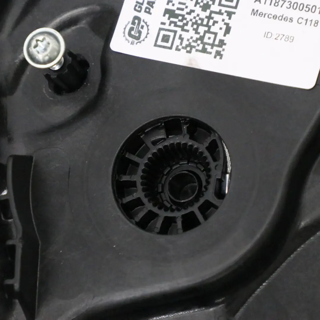 Podnośnik Szyby Tylnych Drzwi Lewych do Mercedes CLA C118 Coupe o numerze A1187300501 Mercedes CLA C118 Coupe Podnośnik Szyby Tylnych Drzwi Lewych - SKU A1187300501 - Numer Części A1187300501