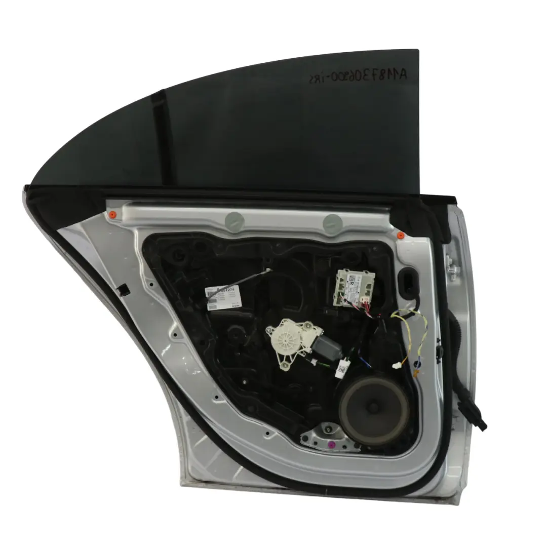 Arrière Gauche Argent Iridium Métallisé - 775 pour Mercedes CLA C118 Porte à propos du numéro de pièce A1187306900 Mercedes CLA C118 Porte Arrière Gauche Argent Iridium Métallisé - 775 - SKU A1187306900-IRS - Numéro de pièce A1187306900
