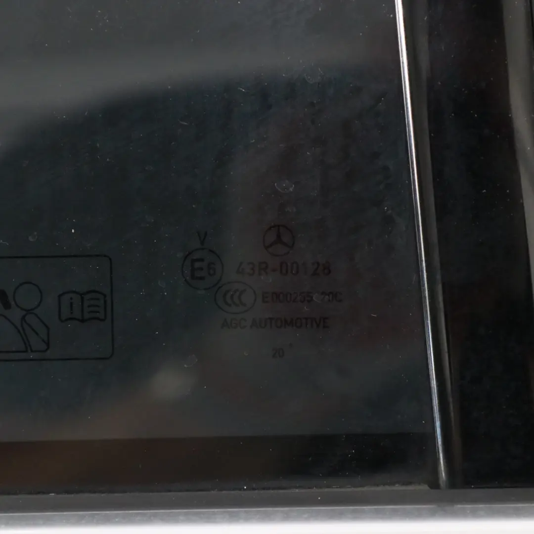 Puerta Trasera Derecha Plata Iridium Metalizado - 775 para Mercedes CLA C118 con número de pieza A1187307000 Mercedes CLA C118 Puerta Trasera Derecha Plata Iridium Metalizado - 775 - SKU A1187307000-IRS - Número de pieza A1187307000