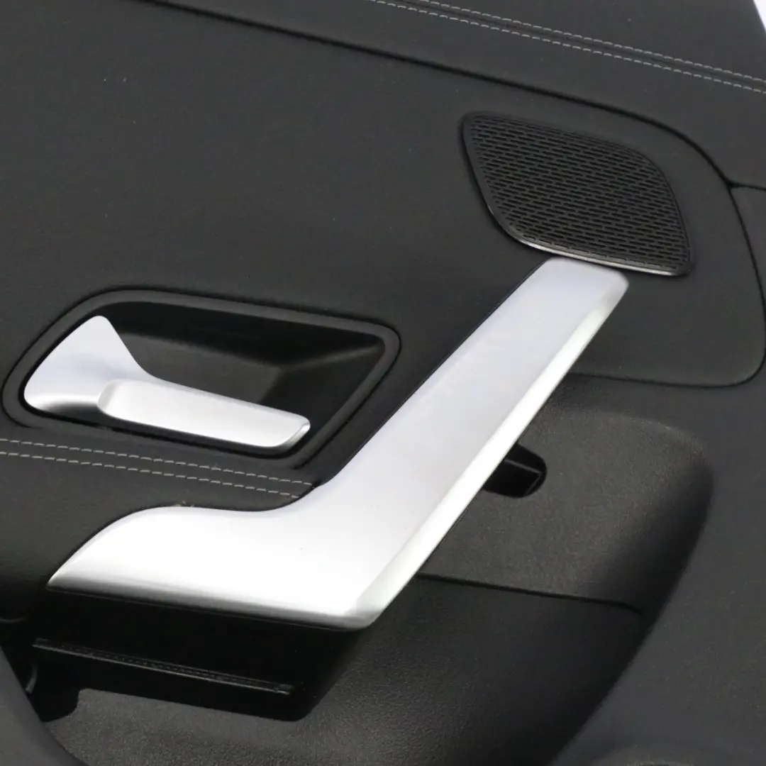 Tarjeta puerta trasera izquierda Cubierta ajuste cuero negro para Mercedes CLA C118 con número de pieza A1187309700 Mercedes CLA C118 Tarjeta puerta trasera izquierda Cubierta ajuste cuero negro - SKU A1187309700 - Número de pieza A1187309700