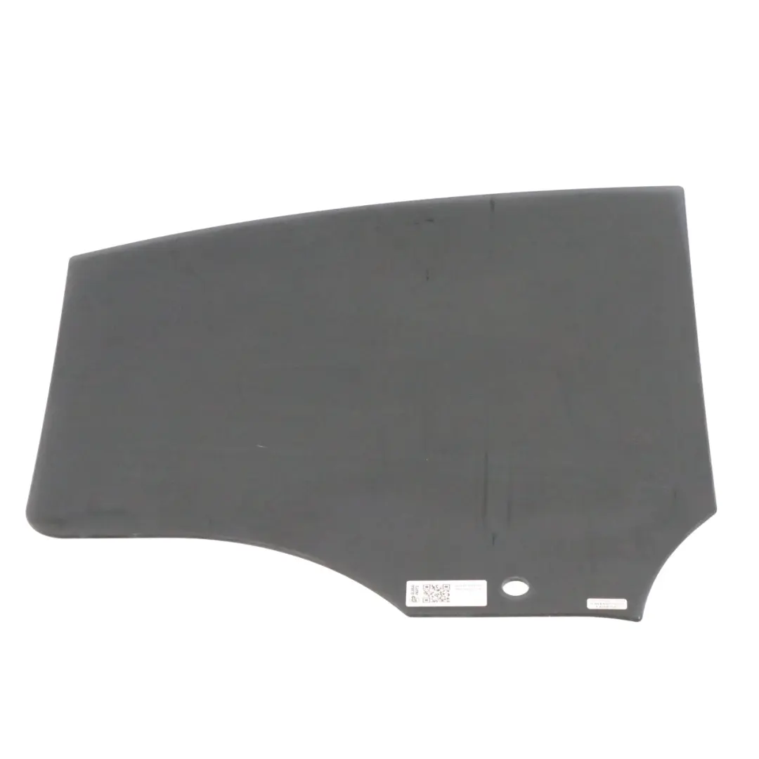 Vetro laterale porta posteriore sinistra colorato per Mercedes CLA C118 con numero di parte A1187350300 Mercedes CLA C118 Vetro laterale porta posteriore sinistra colorato - SKU A1187350300 - Numero di parte A1187350300