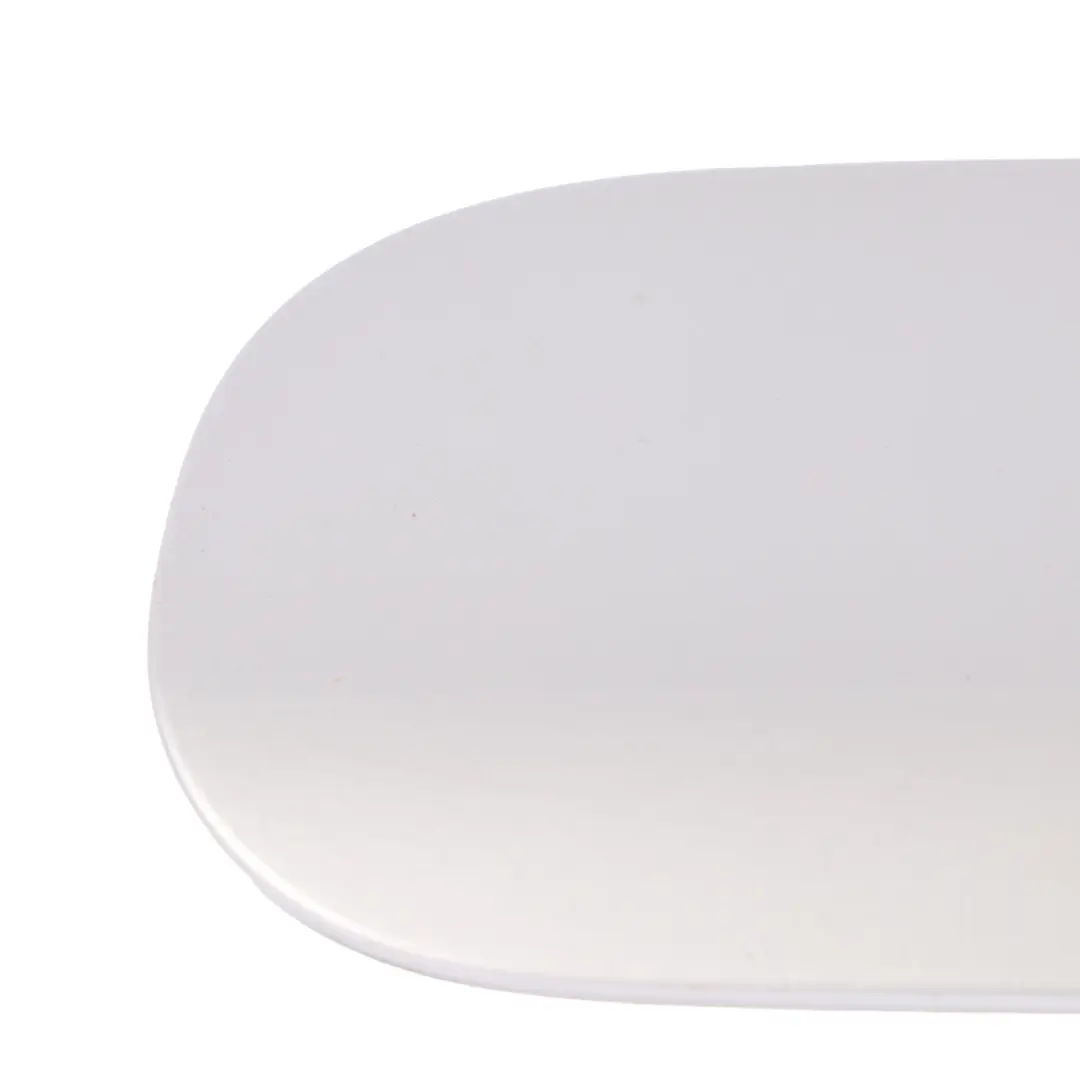 Osłona Klapka Wlewu Paliwa Iridium Silver - 775 do Mercedes C118 o numerze A1187571500 Mercedes C118 Osłona Klapka Wlewu Paliwa Iridium Silver - 775 - SKU A1187571500-IRS - Numer Części A1187571500