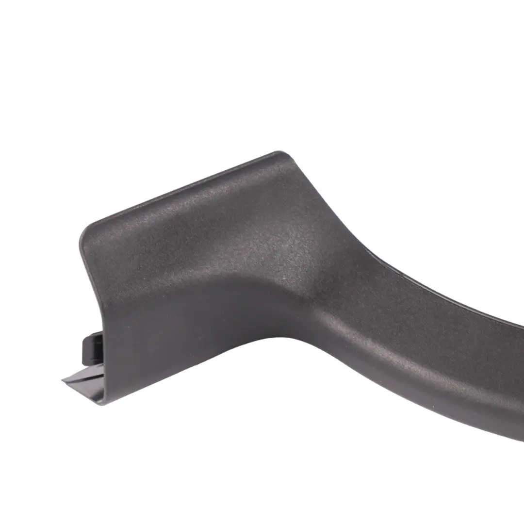 Osłona Zawiasu Klapy Pokrywy Bagażnika do Mercedes CLA C118 o numerze A1188210000 Mercedes CLA C118 Osłona Zawiasu Klapy Pokrywy Bagażnika - SKU A1188210000 - Numer Części A1188210000