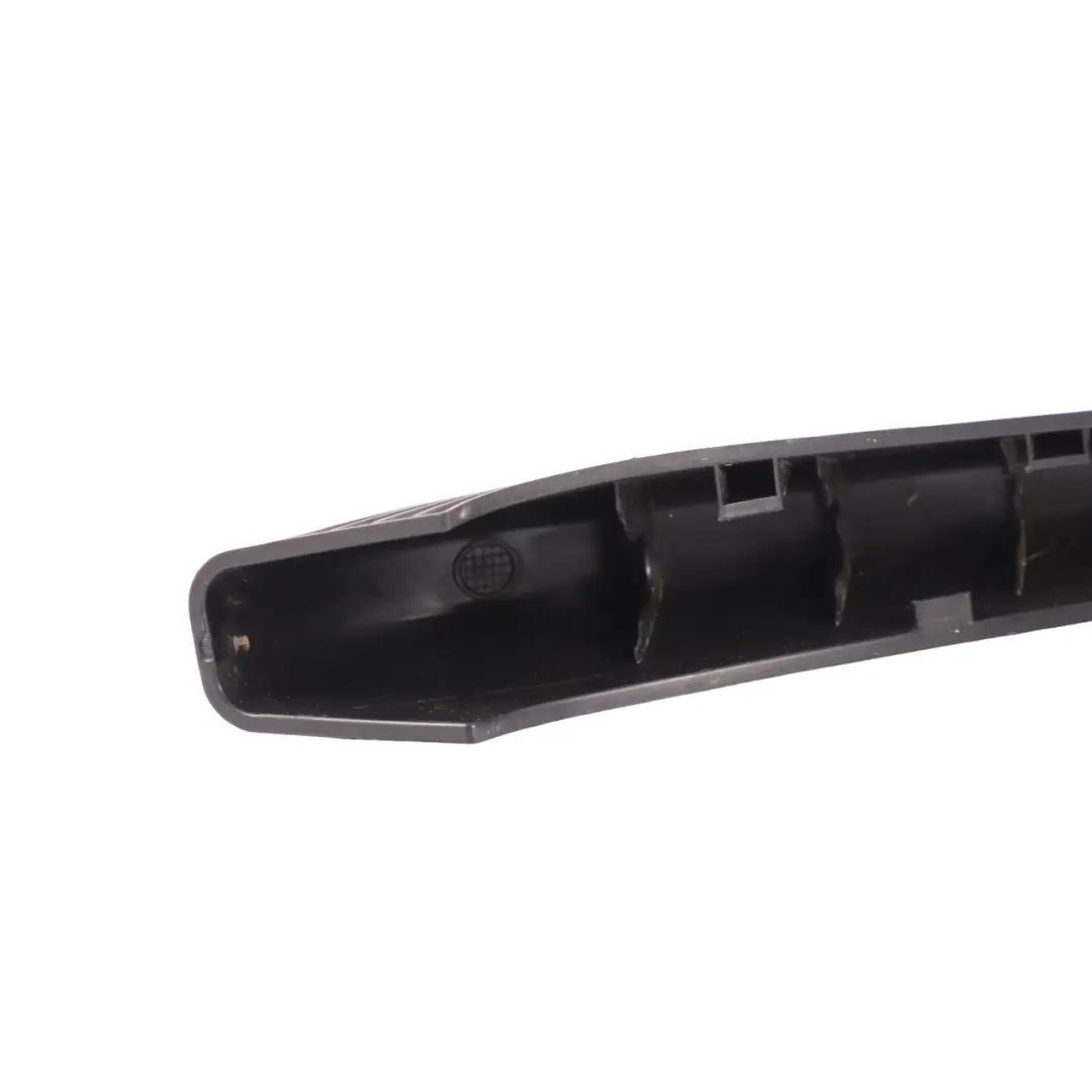 Mercedes C118 Heckklappenscharnier Abdeckung hinten rechts Gehäuse - SKU A1188210100 - Teilenummer A1188210100