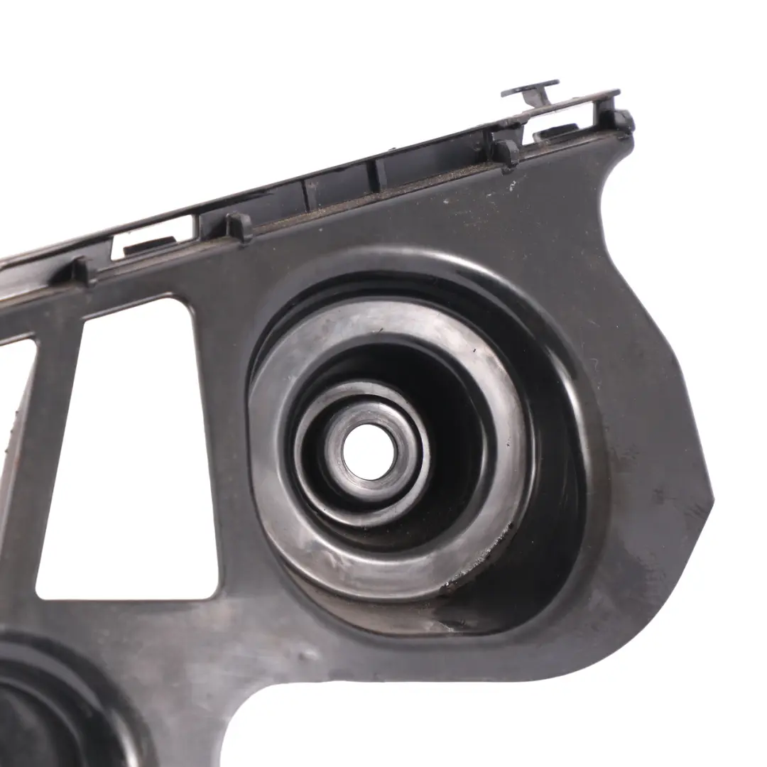 Mercedes CLA C118 Parachoques trasero derecho Soporte de montaje - SKU A1188853800 - Número de pieza A1188853800