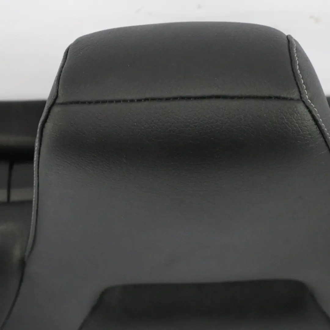 Mercedes CLA C118 Respaldo Asiento Trasero Izquierdo Funda Respaldo Cuero AMG - SKU A1189205100 - Número de pieza A1189205100