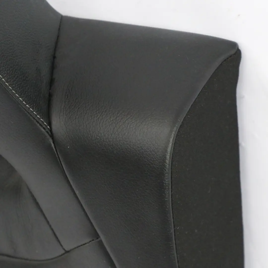 Respaldo asiento trasero derecho respaldo cubierta cuero AMG para Mercedes CLA C118 con número de pieza A1189205200 Mercedes CLA C118 Respaldo asiento trasero derecho respaldo cubierta cuero AMG - SKU A1189205200 - Número de pieza A1189205200