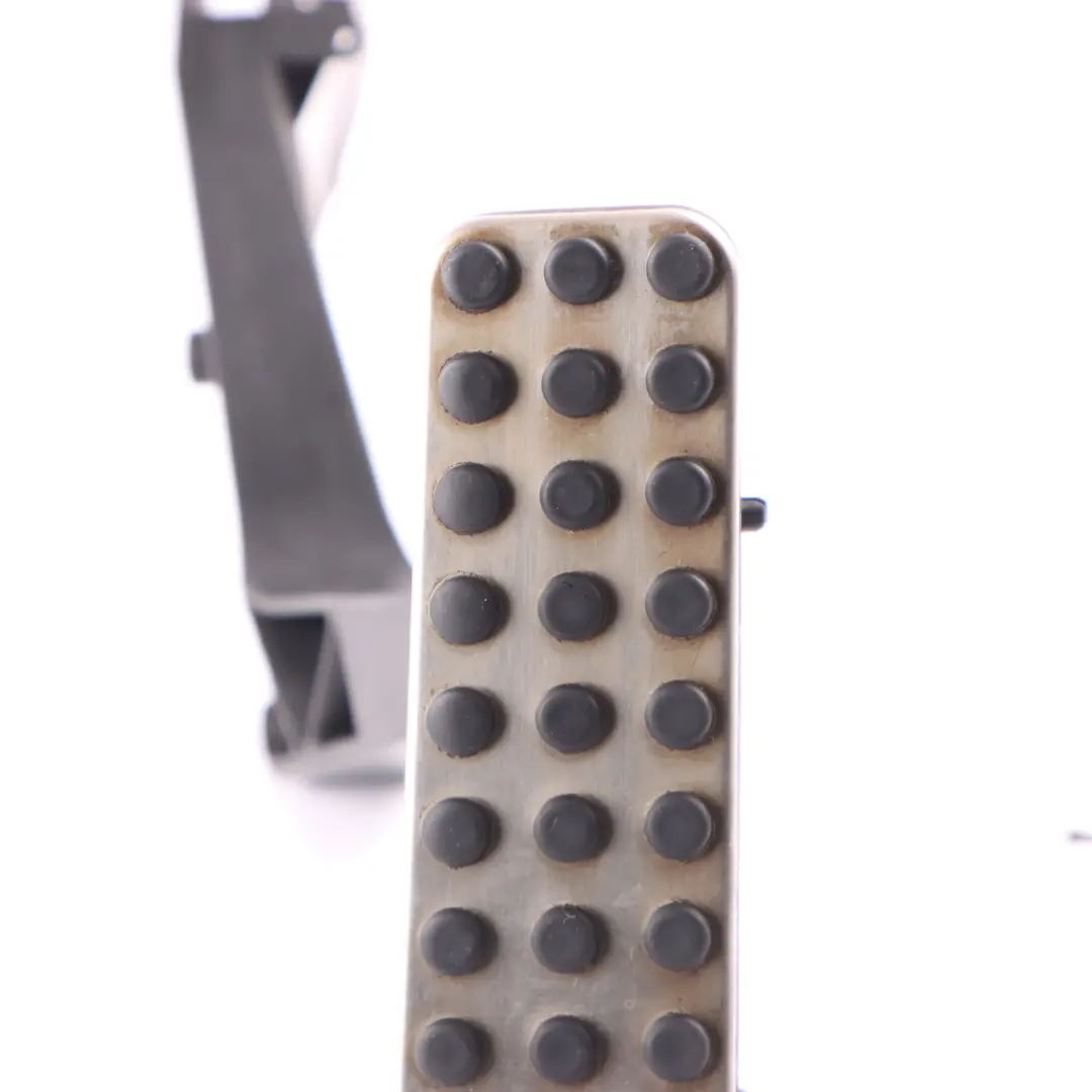 Accelerator Pedal A1703010320 to Mercedes R170 with Part number A1703000004 Mercedes R170 Accelerator Pedal A1703010320 - SKU rhd-A1703000004 - Part number A1703000004