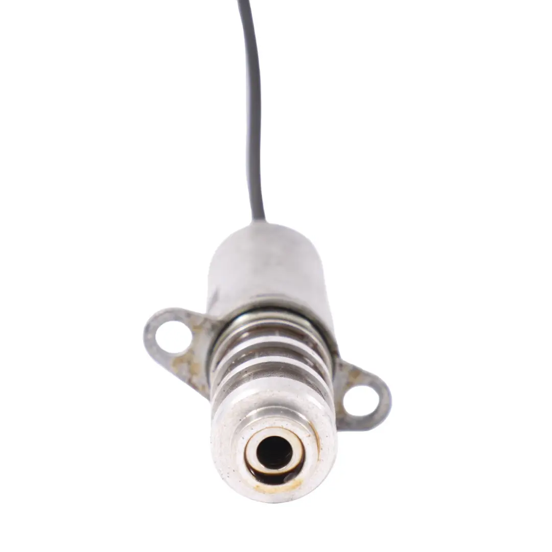 C63 AMG M156 Nockenwellenversteller Magnetventil für Mercedes W204 mit Teilenummer A1560501465 Mercedes W204 C63 AMG M156 Nockenwellenversteller Magnetventil - SKU A1560501465 - Teilenummer A1560501465
