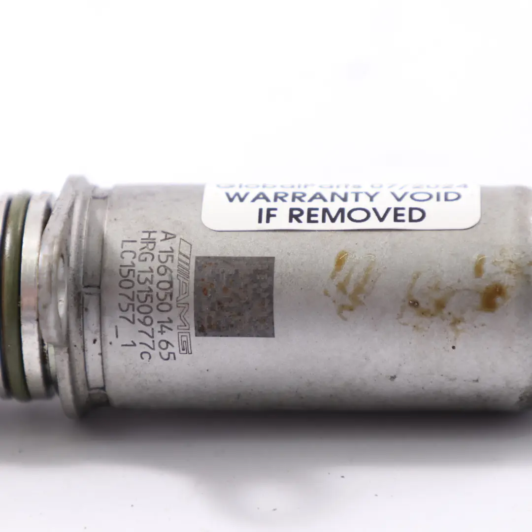 C63 AMG M156 Nockenwellenversteller Magnetventil für Mercedes W204 mit Teilenummer A1560501465 Mercedes W204 C63 AMG M156 Nockenwellenversteller Magnetventil - SKU A1560501465 - Teilenummer A1560501465