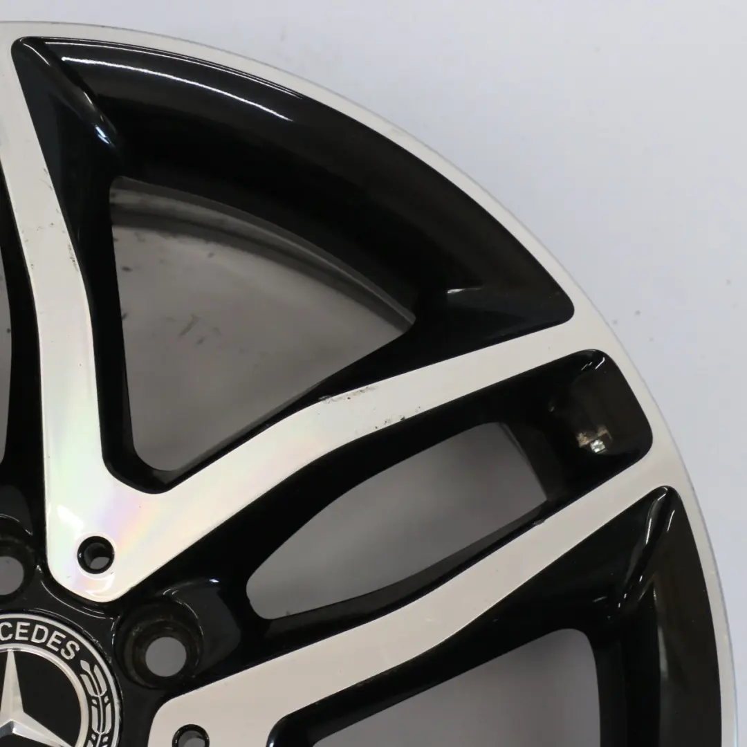 Leicht Metall Felge 18" 5 Doppel Speichen 7J ET:46 für Mercedes GLA X156 mit Teilenummer A1564010100 Mercedes GLA X156 Leicht Metall Felge 18" 5 Doppel Speichen 7J ET:46 - SKU A1564010100-1 - Teilenummer A1564010100