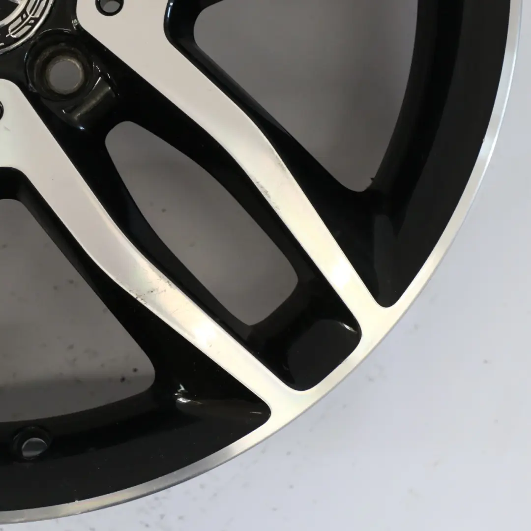 Cerchio in lega 18" 5 doppie razze 7J ET:46 per Mercedes GLA X156 con numero di parte A1564010100 Mercedes GLA X156 Cerchio in lega 18" 5 doppie razze 7J ET:46 - SKU A1564010100-1 - Numero di parte A1564010100