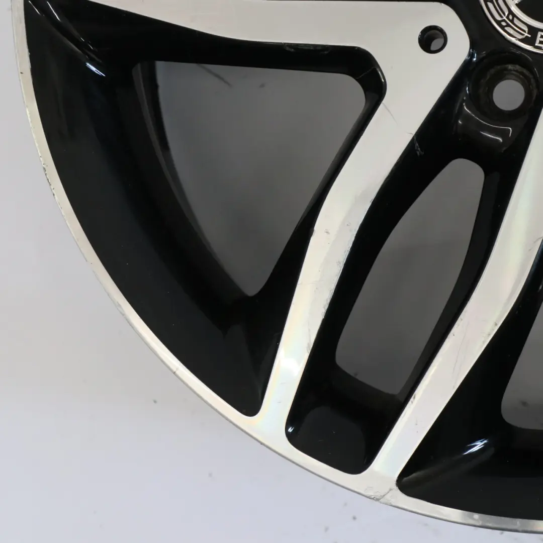 18" Felga Aluminiowa 5 Double Spoke 7J ET:46 do Mercedes GLA X156 o numerze A1564010100 Mercedes GLA X156 18" Felga Aluminiowa 5 Double Spoke 7J ET:46 - SKU A1564010100-1 - Numer Części A1564010100