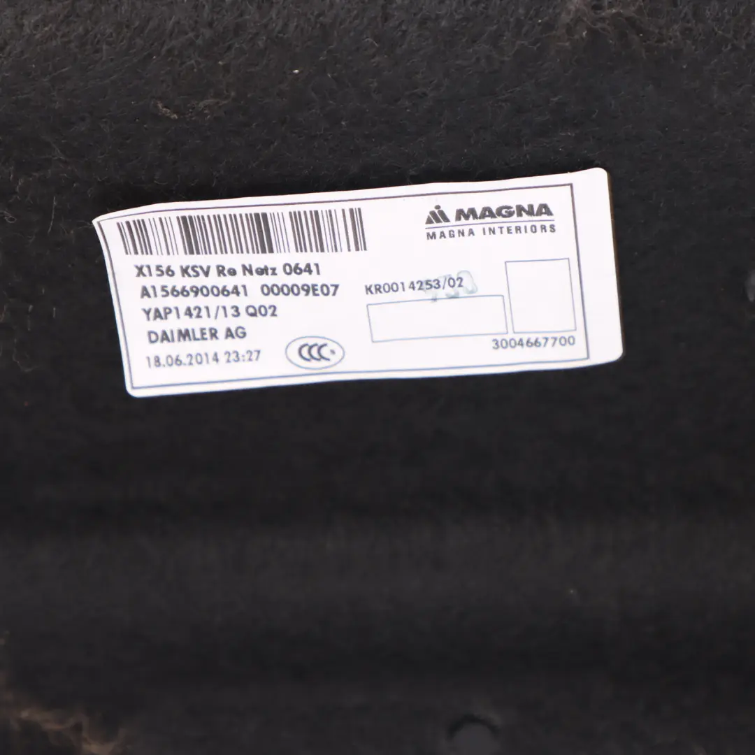 Rivestimento Pannello Laterale Bagagliaio Destro per Mercedes GLA X156 con numero di parte A1566900641 Mercedes GLA X156 Rivestimento Pannello Laterale Bagagliaio Destro - SKU A1566900641 - Numero di parte A1566900641