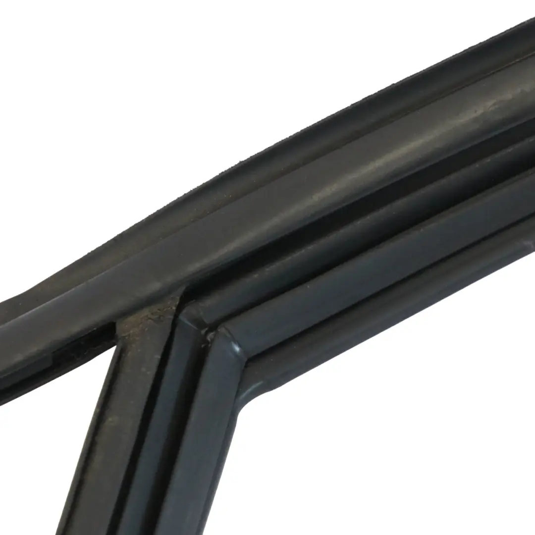Mercedes X156 Fensterrahmen Vordertür Links Abdeckung Trim Dichtung Schwarz - SKU A1567250125 - Teilenummer A1567250125