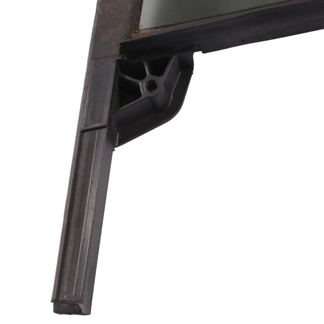 Ventana Vidrio Puerta Trasera Izquierda Lado AS3 para Mercedes GLA X156 con número de pieza A1567300318 Mercedes GLA X156 Ventana Vidrio Puerta Trasera Izquierda Lado AS3 - SKU A1567300318 - Número de pieza A1567300318