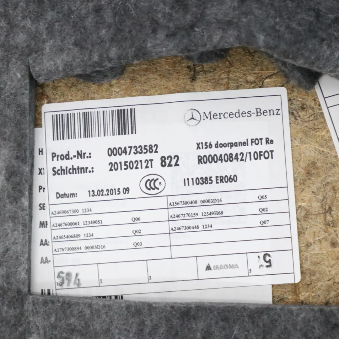 Türverkleidung Hinten Rechts Schwarz Rot Genäht für Mercedes GLA X156 mit Teilenummer A1567302200 Mercedes GLA X156 Türverkleidung Hinten Rechts Schwarz Rot Genäht - SKU A1567302200 - Teilenummer A1567302200