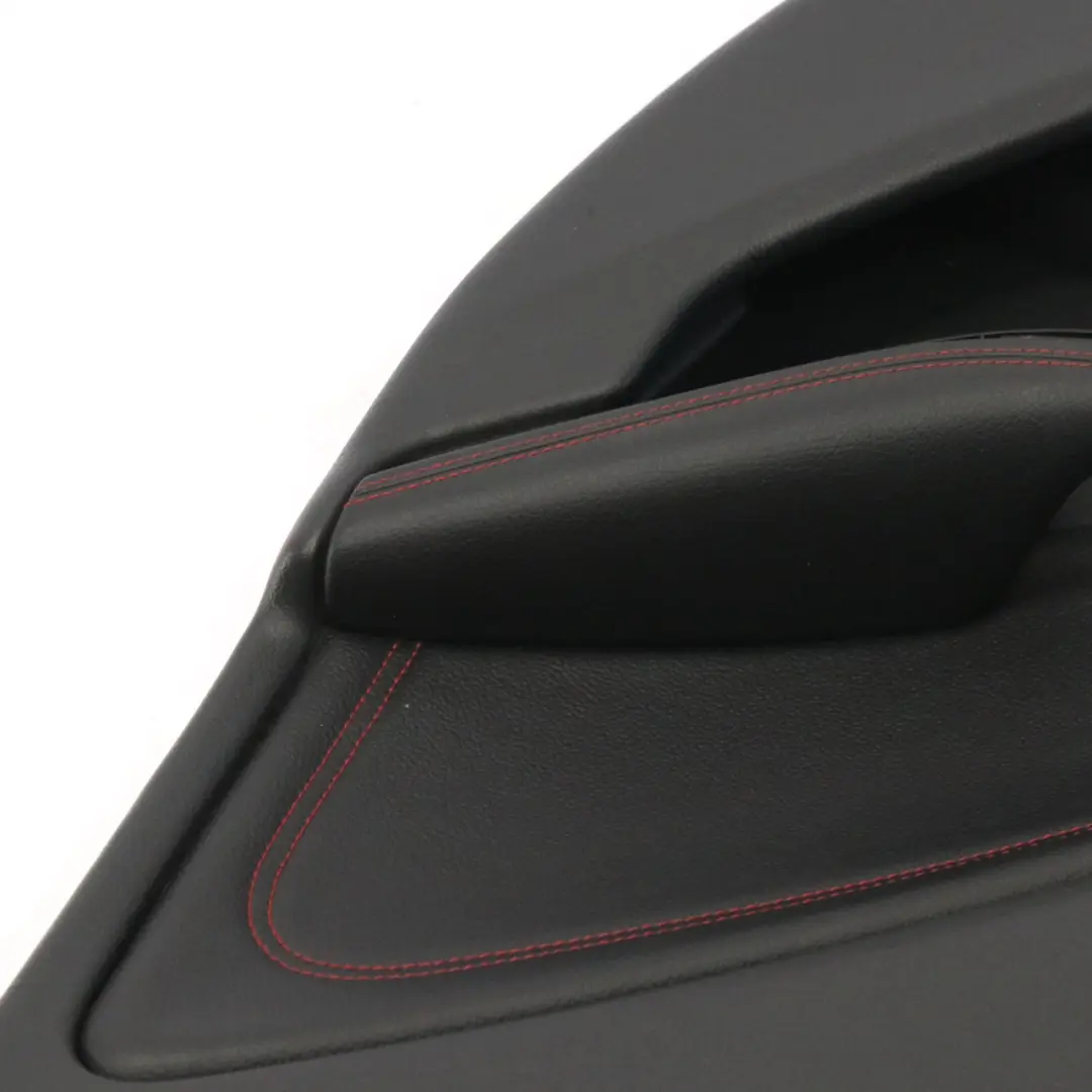 Pannello porta posteriore destro nero rosso cuciture per Mercedes X156 con numero di parte A1567302200 Mercedes X156 Pannello porta posteriore destro nero rosso cuciture - SKU A1567302200 - Numero di parte A1567302200