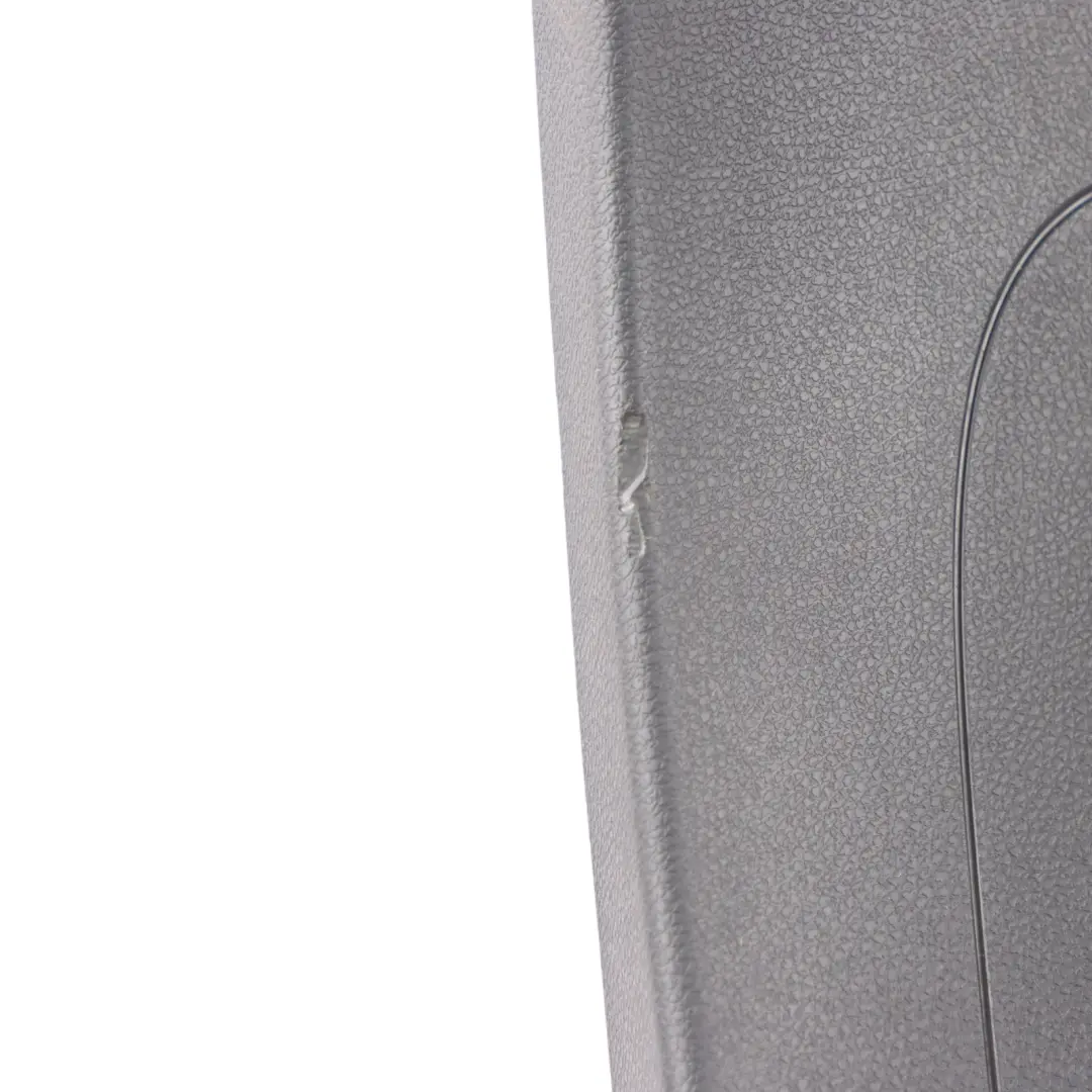 Tapa interior maletero Mercedes GLA X156 embellecedor trasero negro para con número de pieza A1567400070 Tapa interior maletero Mercedes GLA X156 embellecedor trasero negro - SKU A1567400070 - Número de pieza A1567400070