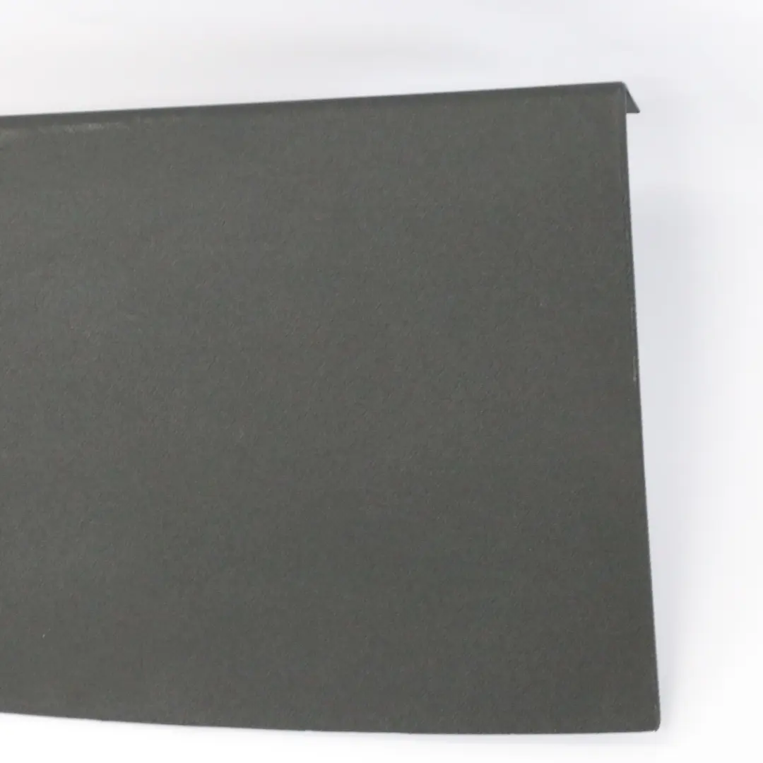 Embellecedor Tapa Maletero Trasero Derecho para Mercedes X156 con número de pieza A1567400271 Mercedes X156 Embellecedor Tapa Maletero Trasero Derecho - SKU A1567400271 - Número de pieza A1567400271