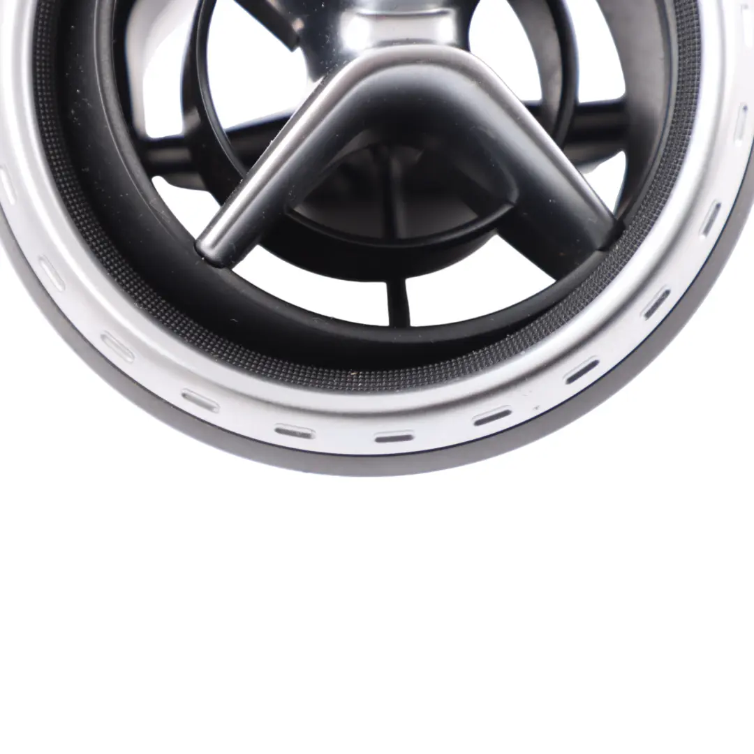 Links Armaturenbrett Luftauslass für Mercedes X156 mit Teilenummer A1568300154 Mercedes X156 Links Armaturenbrett Luftauslass - SKU A1568300154 - Teilenummer A1568300154