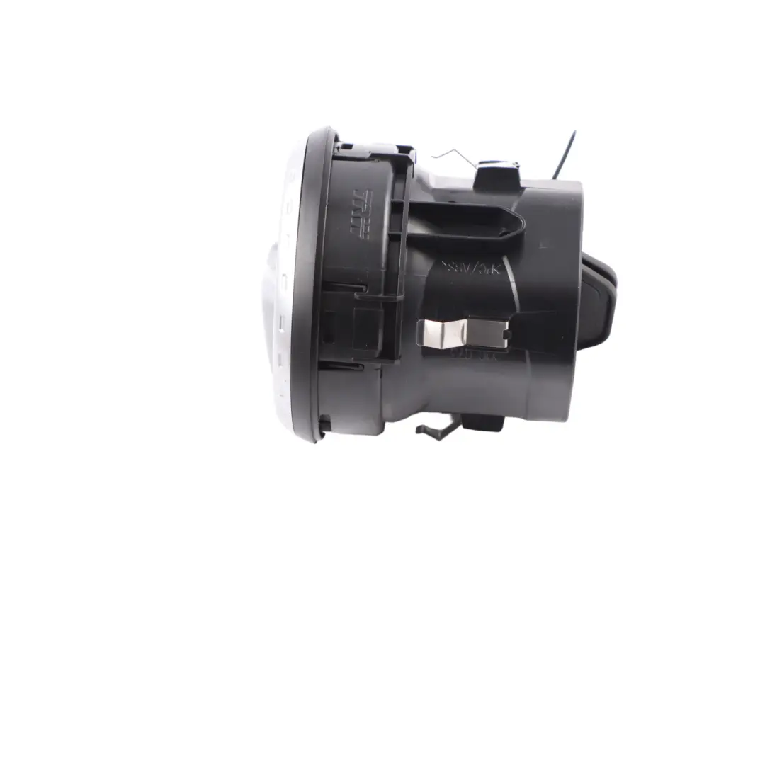 Kratka Nawiewu Lewa Lewy do Mercedes X156 o numerze A1568300154 Mercedes X156 Kratka Nawiewu Lewa Lewy - SKU A1568300154 - Numer Części A1568300154