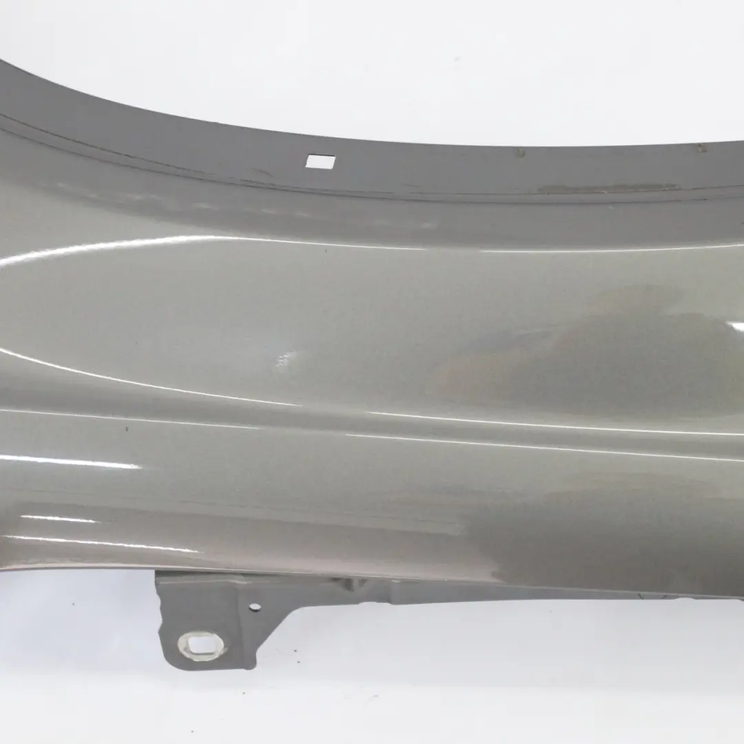 Guardabarros delantero izquierdo Gris montaña metalizado - 787 para Mercedes X156 con número de pieza A1568800118 Mercedes X156 Guardabarros delantero izquierdo Gris montaña metalizado - 787 - SKU A1568800118-MG1 - Número de pieza A1568800118