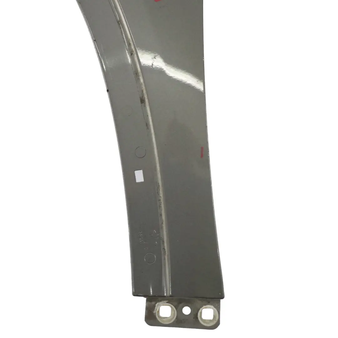 Guardabarros delantero izquierdo Gris montaña metalizado - 787 para Mercedes X156 con número de pieza A1568800118 Mercedes X156 Guardabarros delantero izquierdo Gris montaña metalizado - 787 - SKU A1568800118-MG1 - Número de pieza A1568800118