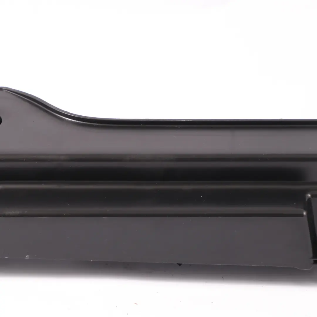 Mercedes GLA X156 Embellecedor Lateral Trasero Izquierdo Tapa Negro - SKU A1568901100 - Número de pieza A1568901100