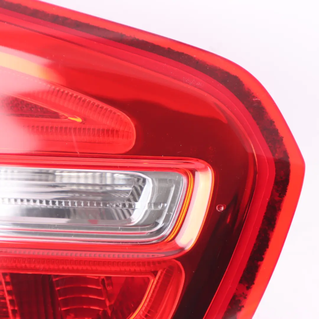 Luz Trasera Maletero Portón Trasero Derecha para Mercedes X156 con número de pieza A1569061158 Mercedes X156 Luz Trasera Maletero Portón Trasero Derecha - SKU A1569061158 - Número de pieza A1569061158