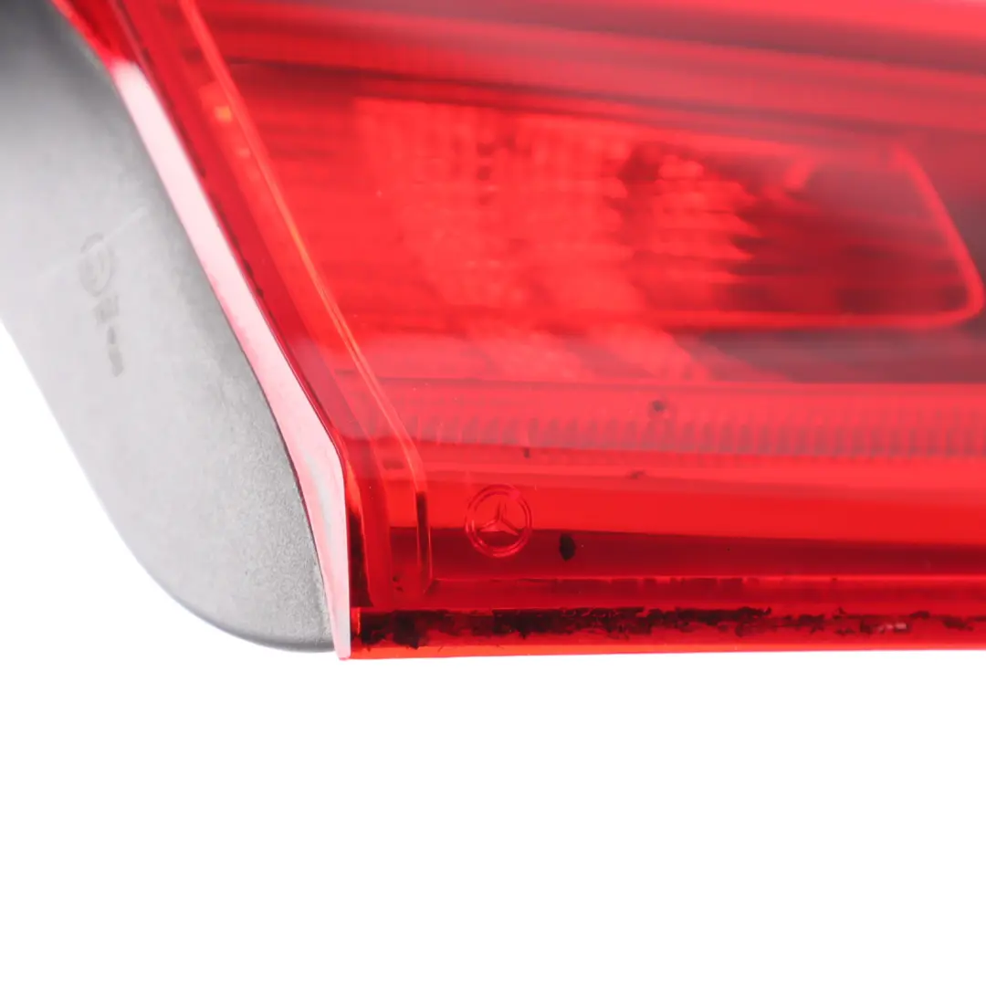 Lampa W Klapę Tylna Prawa Tył Prawy do Mercedes X156 o numerze A1569061158 Mercedes X156 Lampa W Klapę Tylna Prawa Tył Prawy - SKU A1569061158 - Numer Części A1569061158