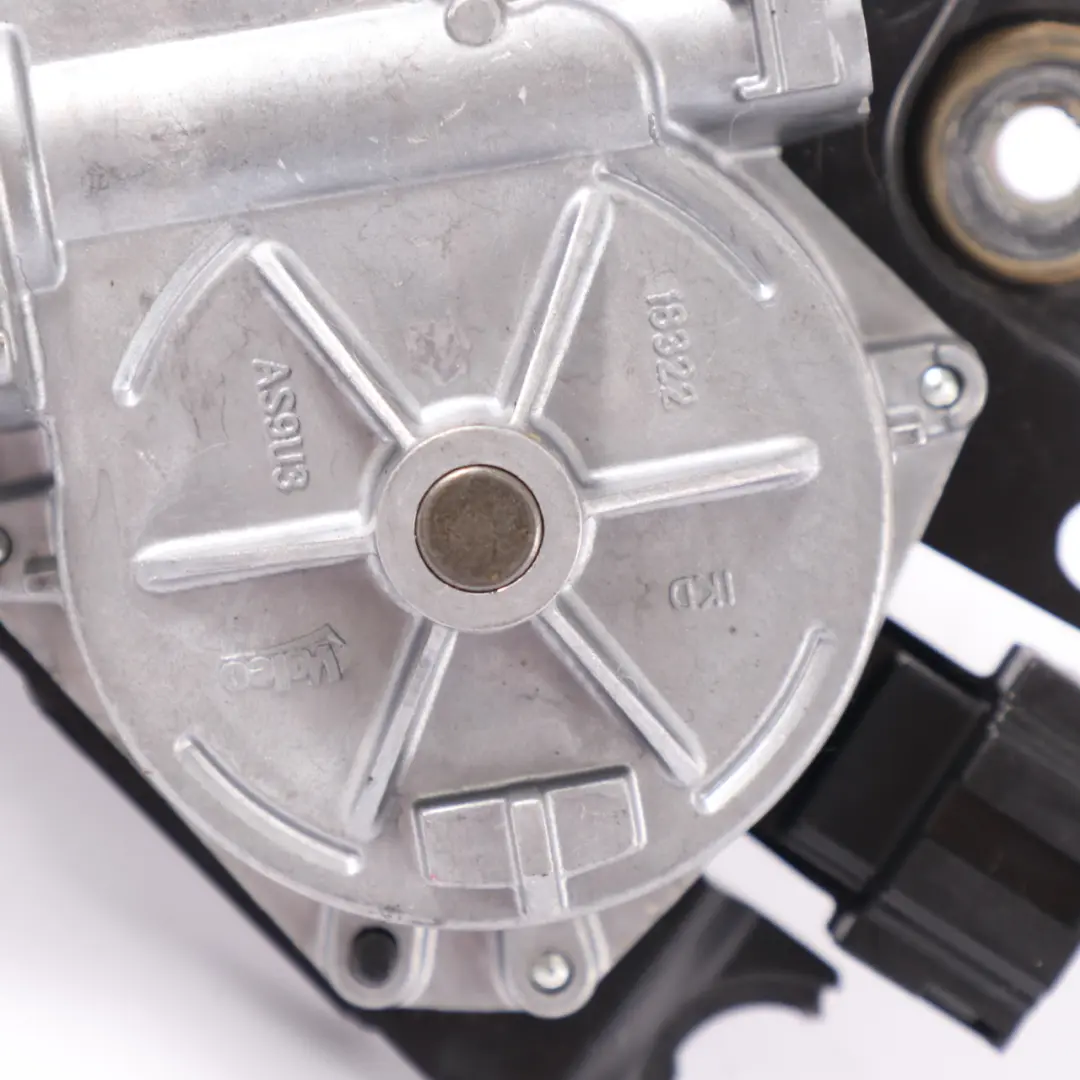 Mercedes CLA X156 X117 Motor del limpiaparabrisas trasero de la tapa maletero - SKU A1569068200-1 - Número de pieza A1569068200