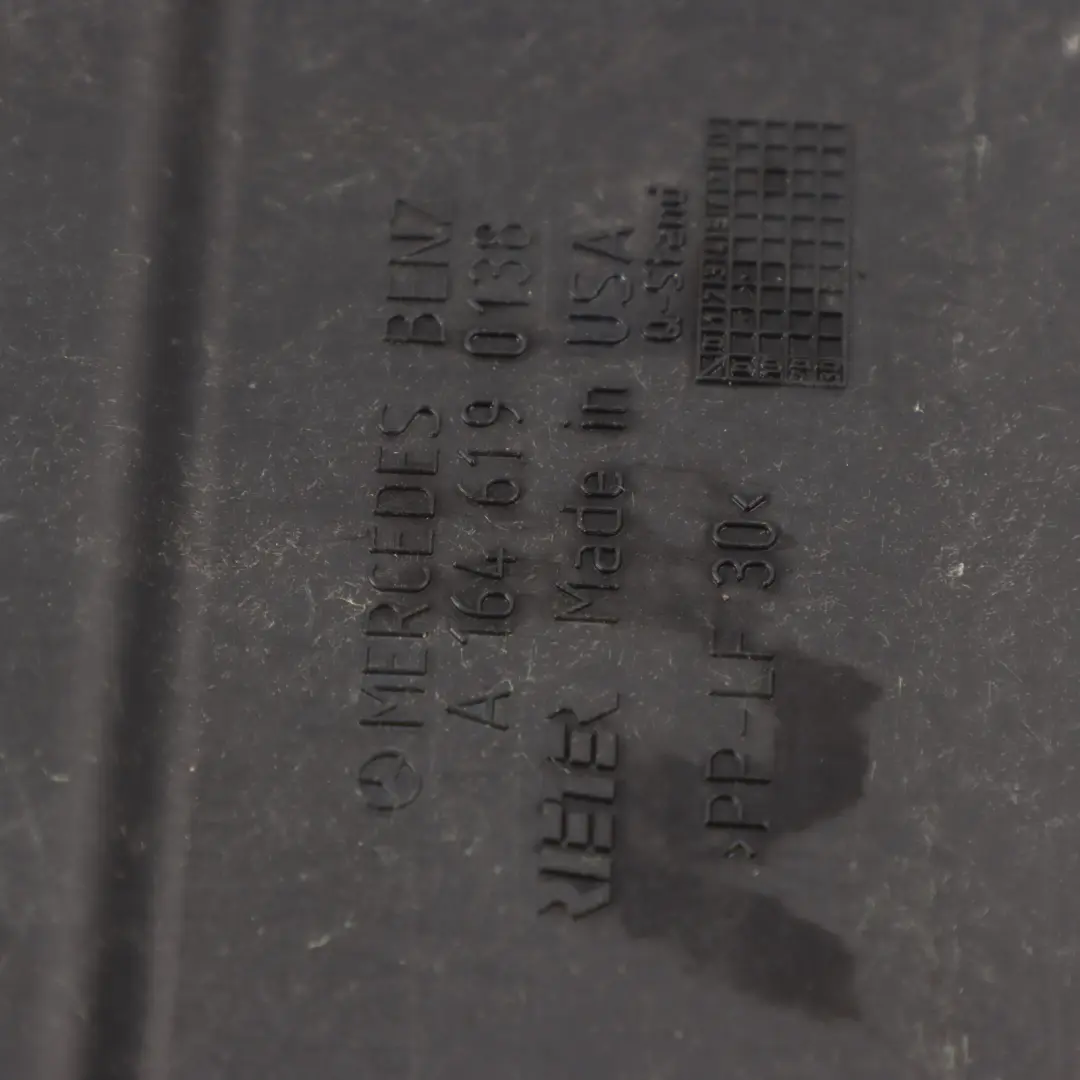 Self Leveling Air Suspension Pressure Tank Reservoir to Mercedes W164 with Part number A1643200115 Mercedes W164 Self Leveling Air Suspension Pressure Tank Reservoir - SKU A1643200115 - Part number A1643200115